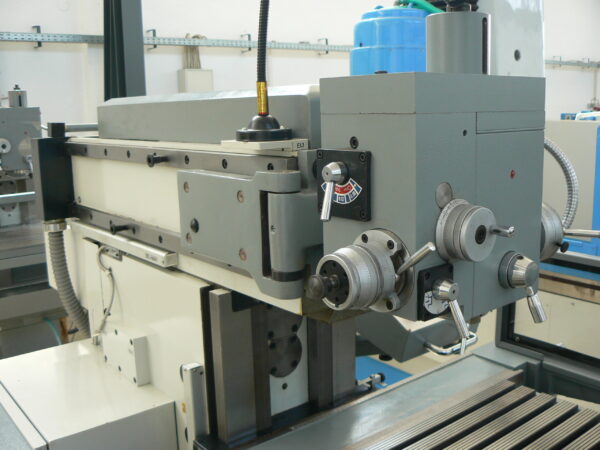Werkzeugfräsmaschine J&W GJ 8140K