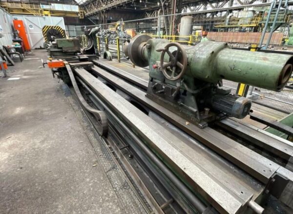 gebrauchte Drehbank WOHLENBERG E 1000 B (620x13000)