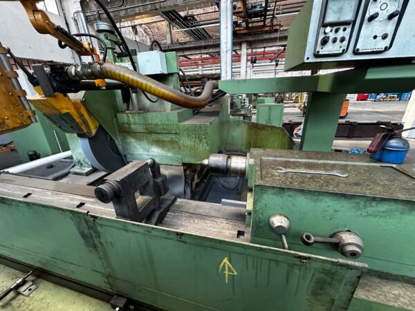 Gebrauchte Universal-Rundschleifmaschine GIORIA RUS 4000